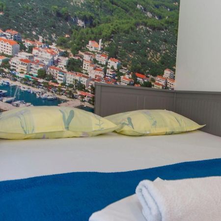 Apartments Loncar Tučepi Buitenkant foto