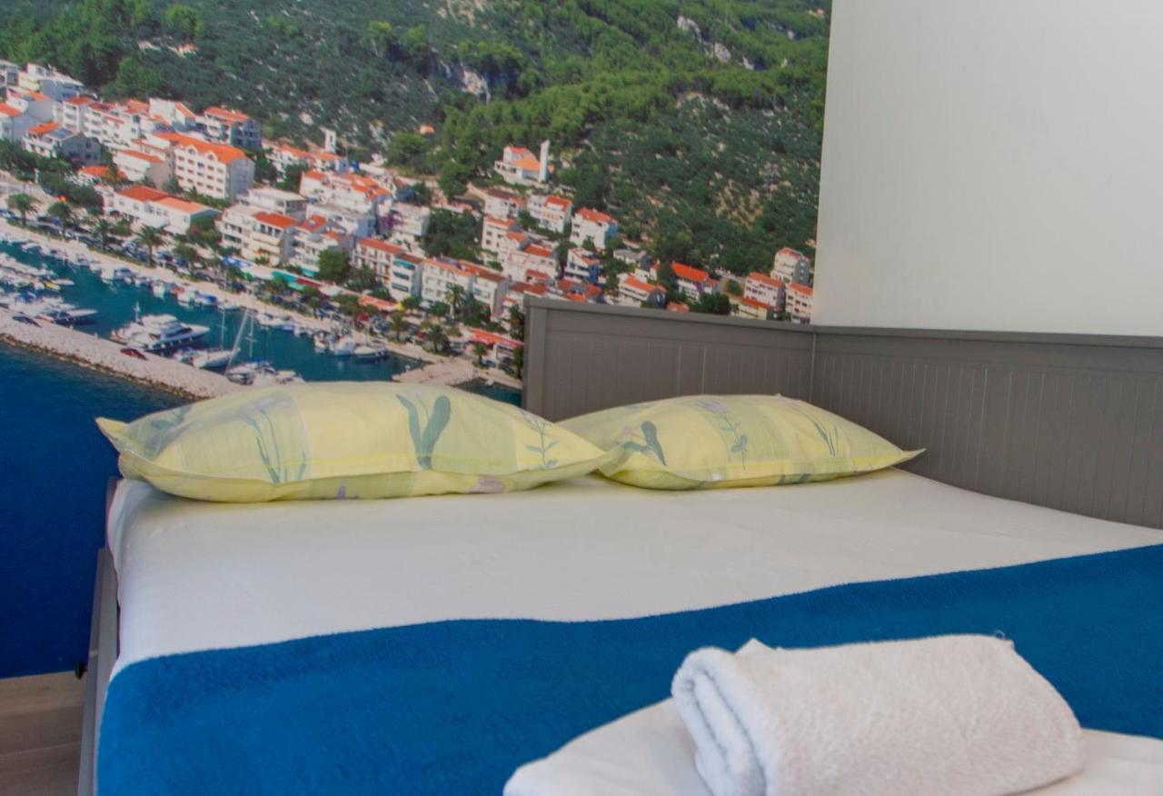 Apartments Loncar Tučepi Buitenkant foto