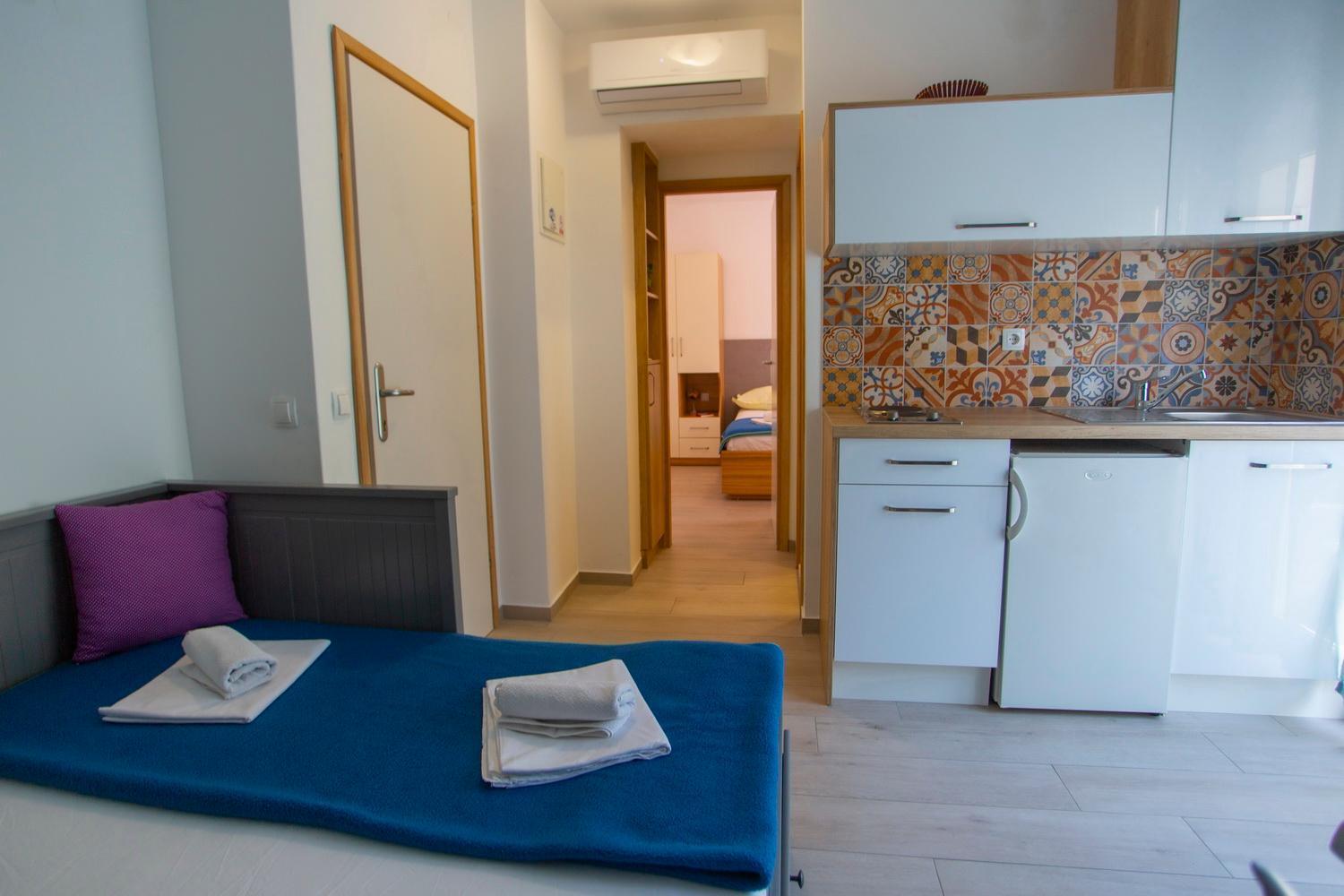 Apartments Loncar Tučepi Buitenkant foto