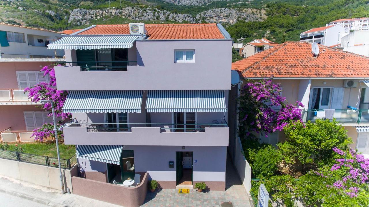 Apartments Loncar Tučepi Buitenkant foto